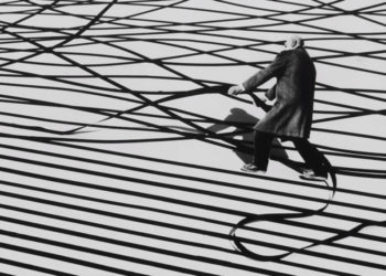 ‘Nada es imposible’, el documental homenaje al maestro del fotomontaje Gilbert Garcin, en abierto por tiempo limitado