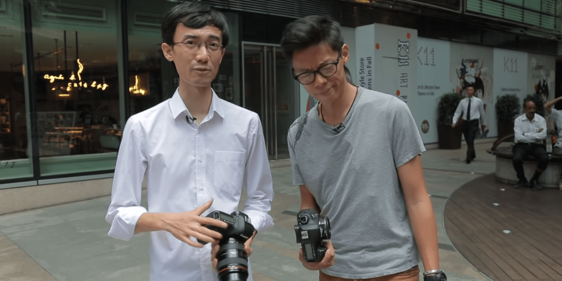 Are primes sharper than zooms?