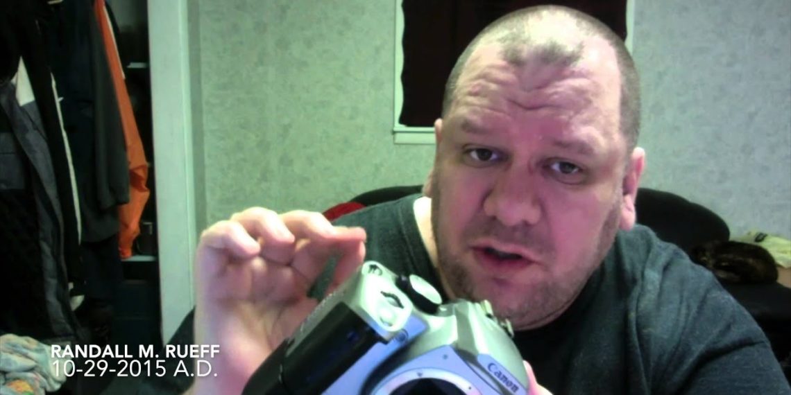 Can Canon Rebel shoot RAW?