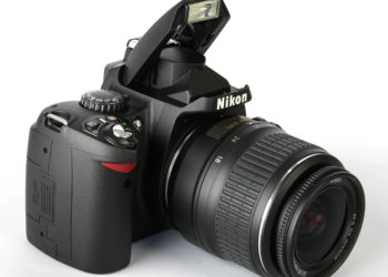 Can a Nikon d40x be used as a webcam?