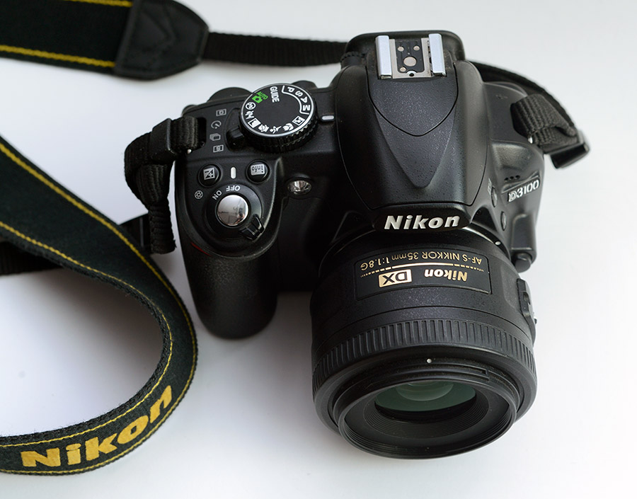 Dx s. Nikon d3100. Nikon d3100 Nikkor 35. Nikon d3100 Nikkor 35mm. Nikon 3100 разъемы.