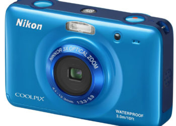 Do digital cameras take batteries?