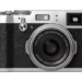 Do professional photographers use Olympus cameras?