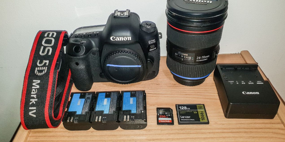 Does 5D Mark II use SD card?