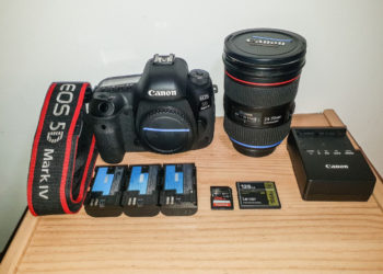 Does 5D Mark II use SD card?
