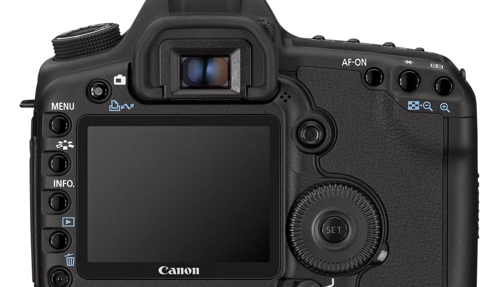 Does Canon 5D Mark II have autofocus?