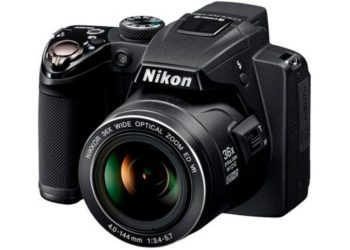 Does Nikon Coolpix P500 have wifi?
