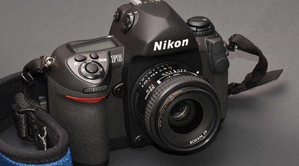 Does Nikon still make the F6?