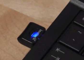 Does the GX85 have Bluetooth?