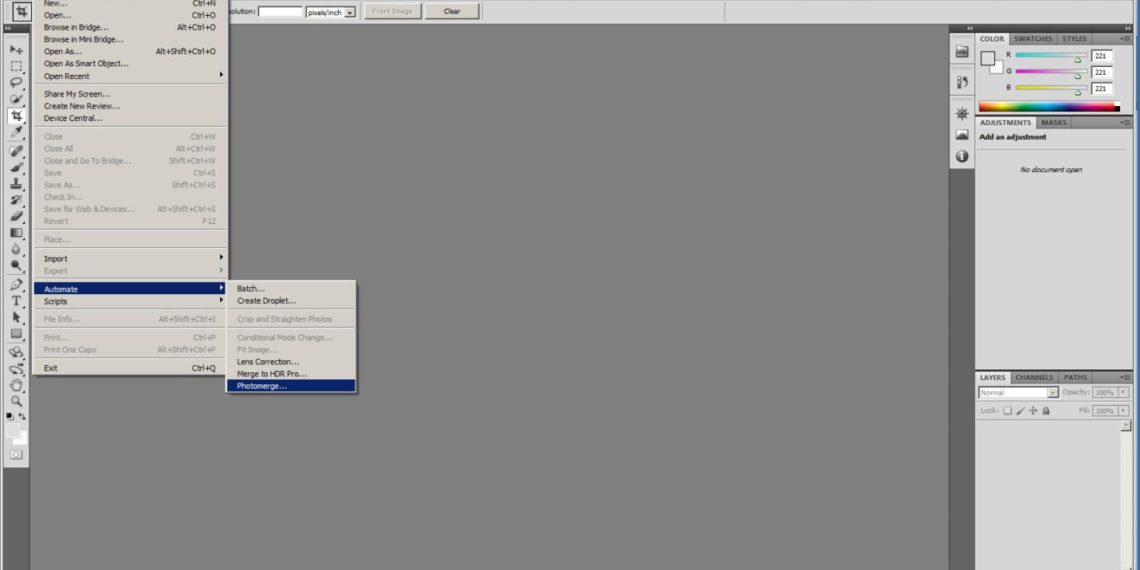 How can I stitch photos together for free?