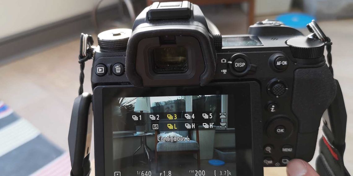 How do I shoot in live mode?