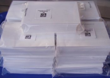 How do you print a 4x6 photo paper on a HP printer?