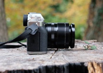 How do you shoot a RAW Fuji xt3?