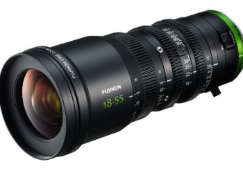 How far can 18-55mm lens zoom?