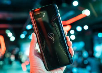 How many GB is 6000 photos?