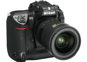 How many megapixels does the Nikon d2x have?