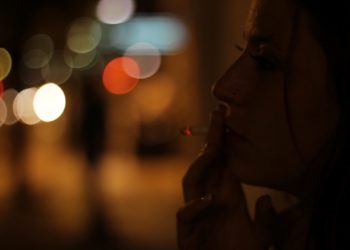 Is 50mm lens good for night photography?