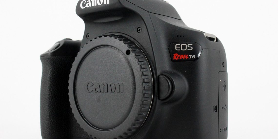 Is Canon or Nikon better for beginners?