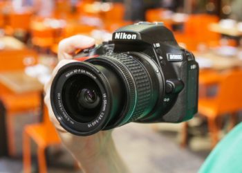 Is D5600 good for beginners?