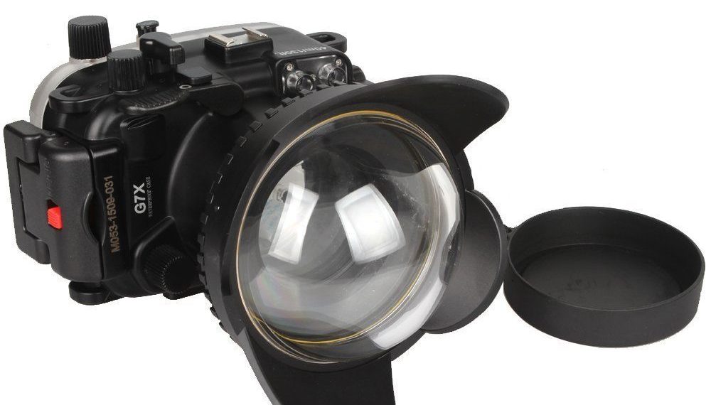 Is G7X waterproof?