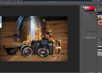 Is GIMP as good as Photoshop?