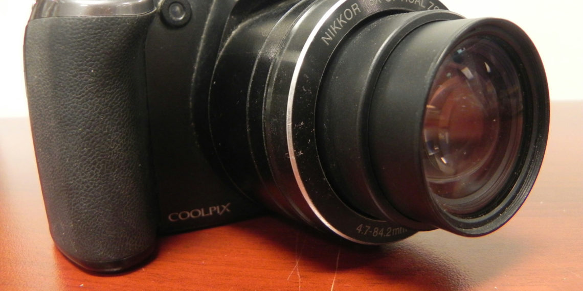 Is Nikon Coolpix P80 a DSLR?