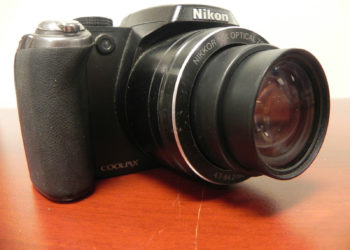 Is Nikon Coolpix P80 a DSLR?