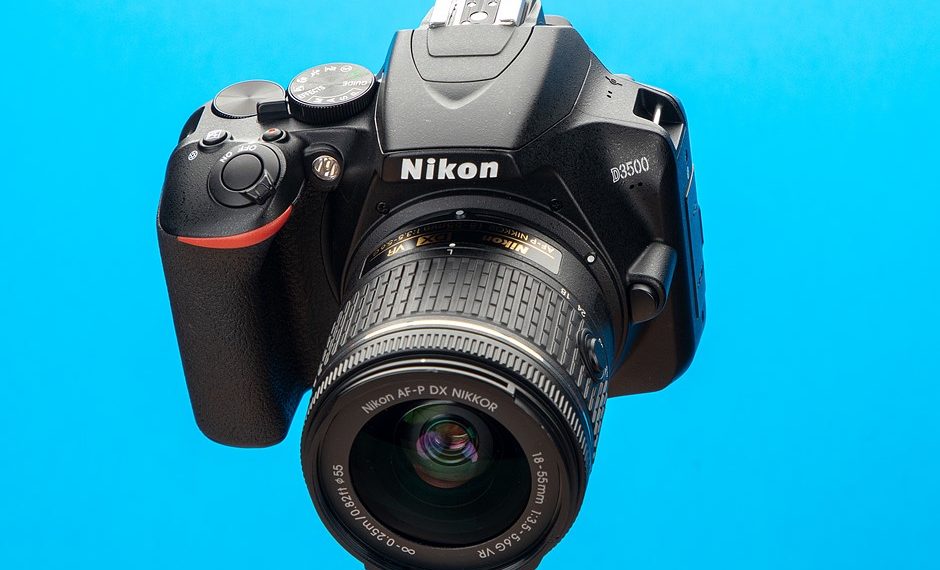 Is Nikon D3500 worth buying 2020?