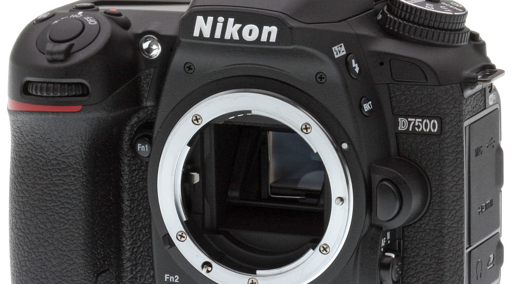 Is Nikon D7500 discontinued?