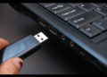 Is it better to save pictures on CD or flash drive?
