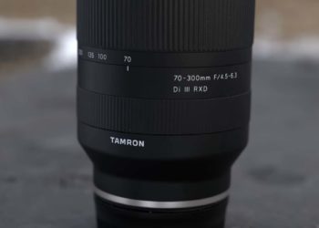 Is the Tamron 18 400 weather sealed?