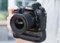 What Nikon camera do professional photographers use?