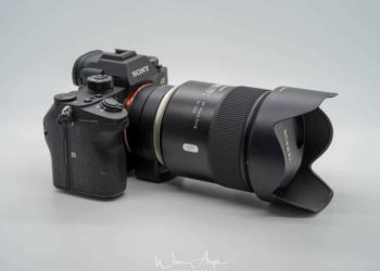 What does D mean in camera?