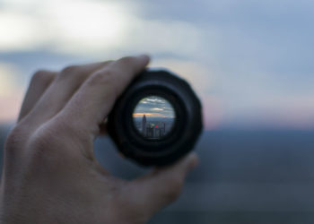 What does a 55 200 lens do?