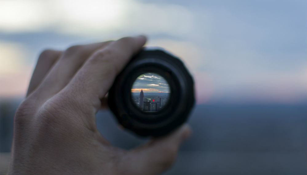 What does a 55 200 lens do?