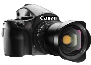 What is a medium format DSLR?