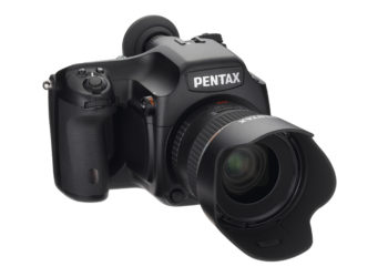 What is medium format digital camera?