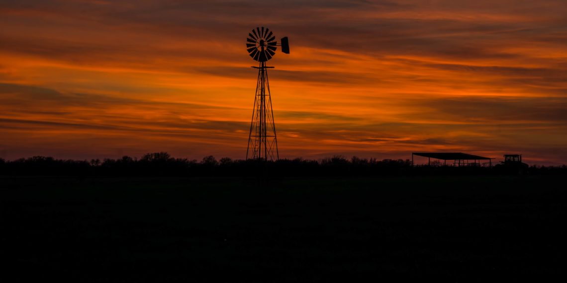 What is the best camera setting for sunrise?