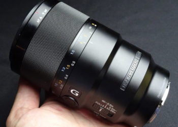 What is the best lens for macro photography?
