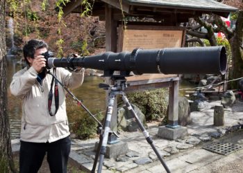 What is the longest lens in the world?