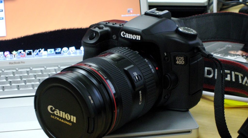 What replaced the Canon 40D?