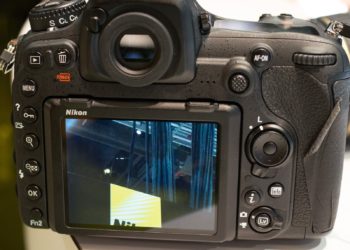 Where is ISO Nikon D5000?