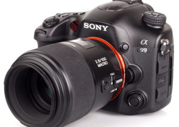 Which DSLR do professionals use?